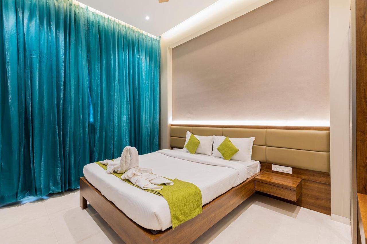 נאווי מומבאי Hotel Seven Oaks מראה חיצוני תמונה