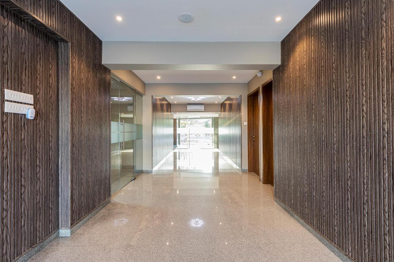 נאווי מומבאי Hotel Seven Oaks מראה חיצוני תמונה